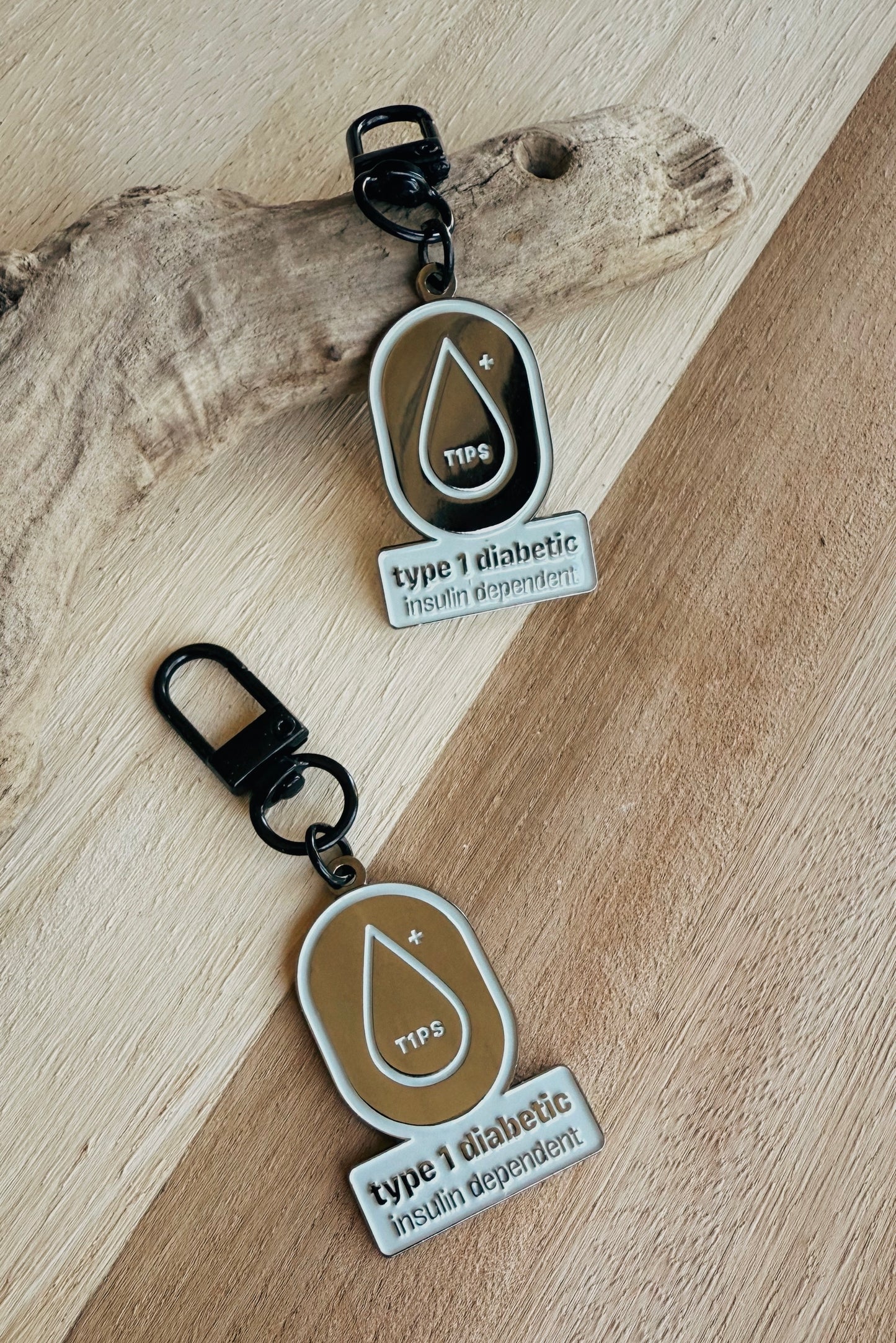 Type 1 Diabetic Key Charm – Glossy Chrome Black